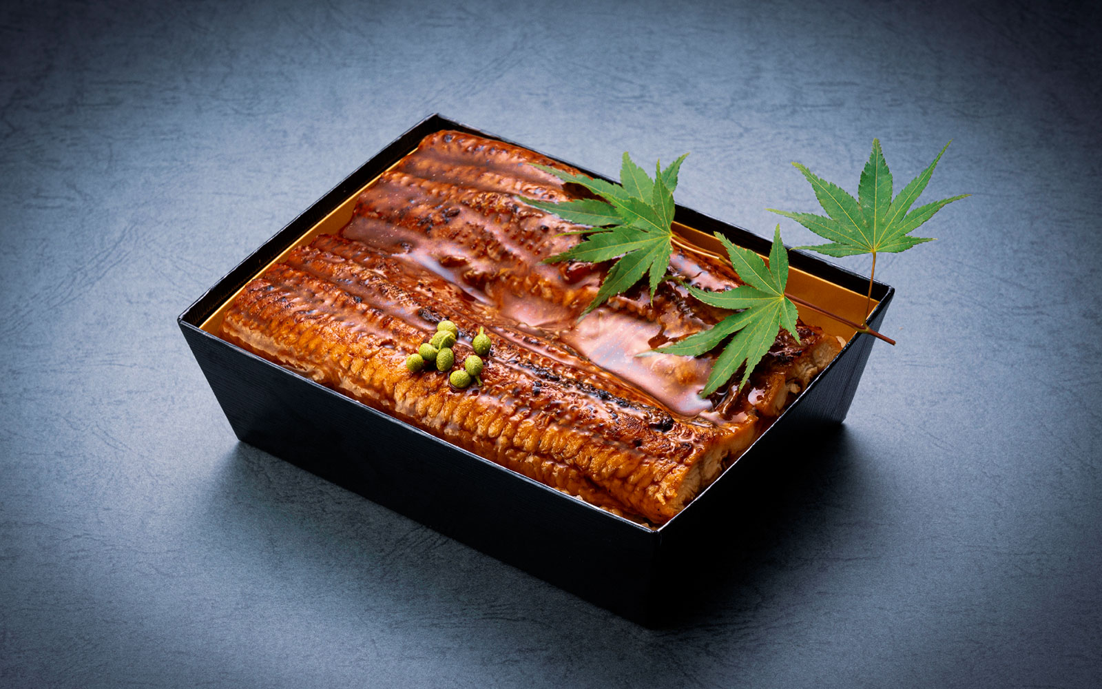 鰻弁当 上
